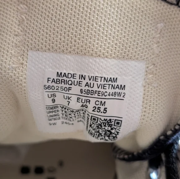 Converse Platform Black and White Classic Canvas Sneakers - Picture 5 of 11